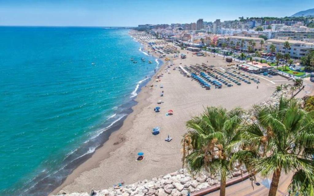 Paloma'S Cozy Beach Flat Торемолинос Екстериор снимка